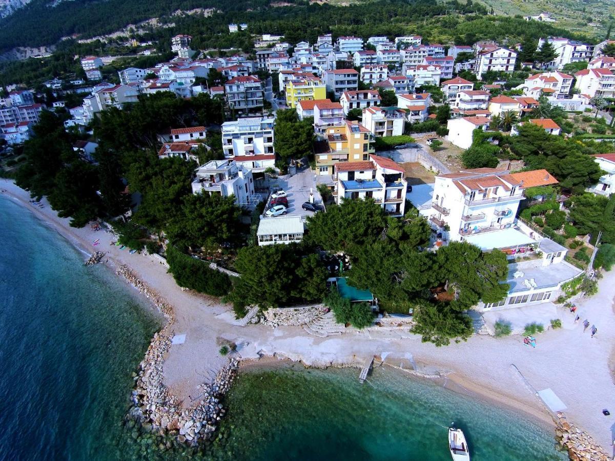 Aga Beach Suites Omiš Esterno foto