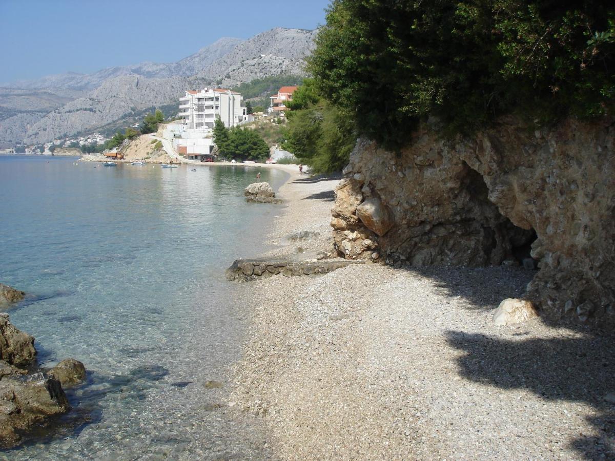 Aga Beach Suites Omiš Esterno foto